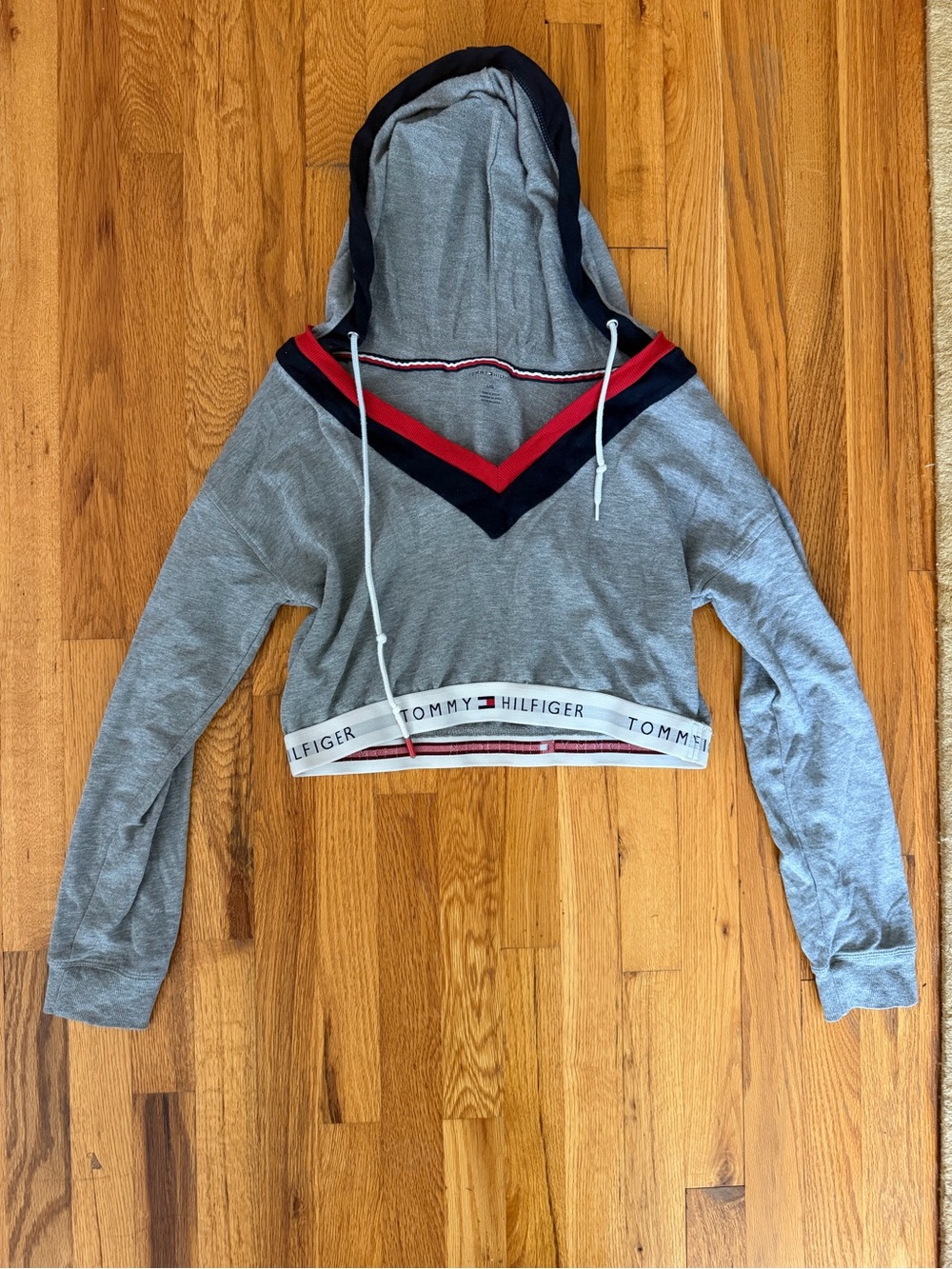 Tommy Hilfiger Gray Cropped Hoodie with Navy & Red V Detail